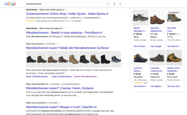 Resultaten in Google voor het zoekwoord wandelschoenen geven aan dat de zoekintentie is om wandelschoenen te kopen. 